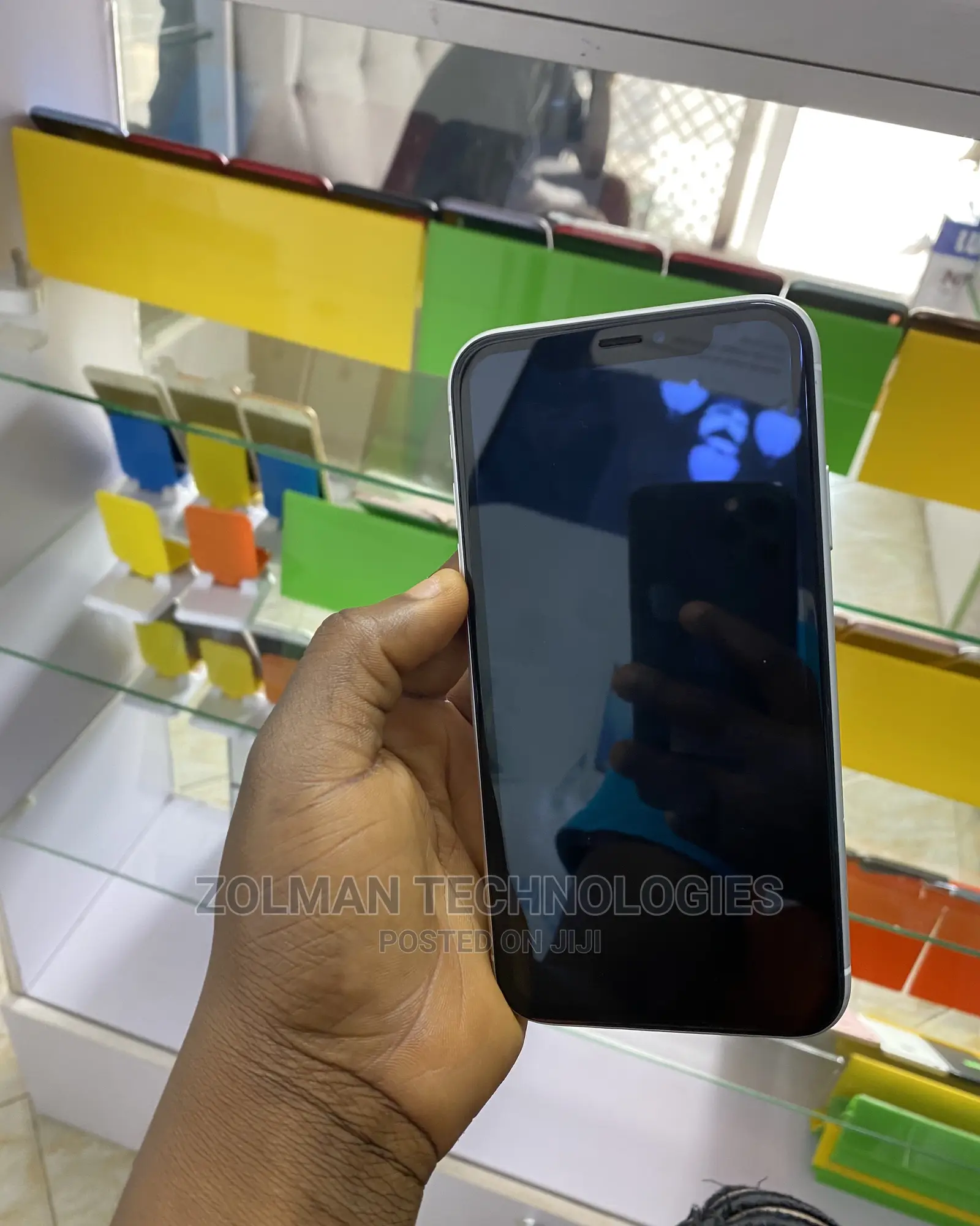 Apple iPhone XR 64 GB White