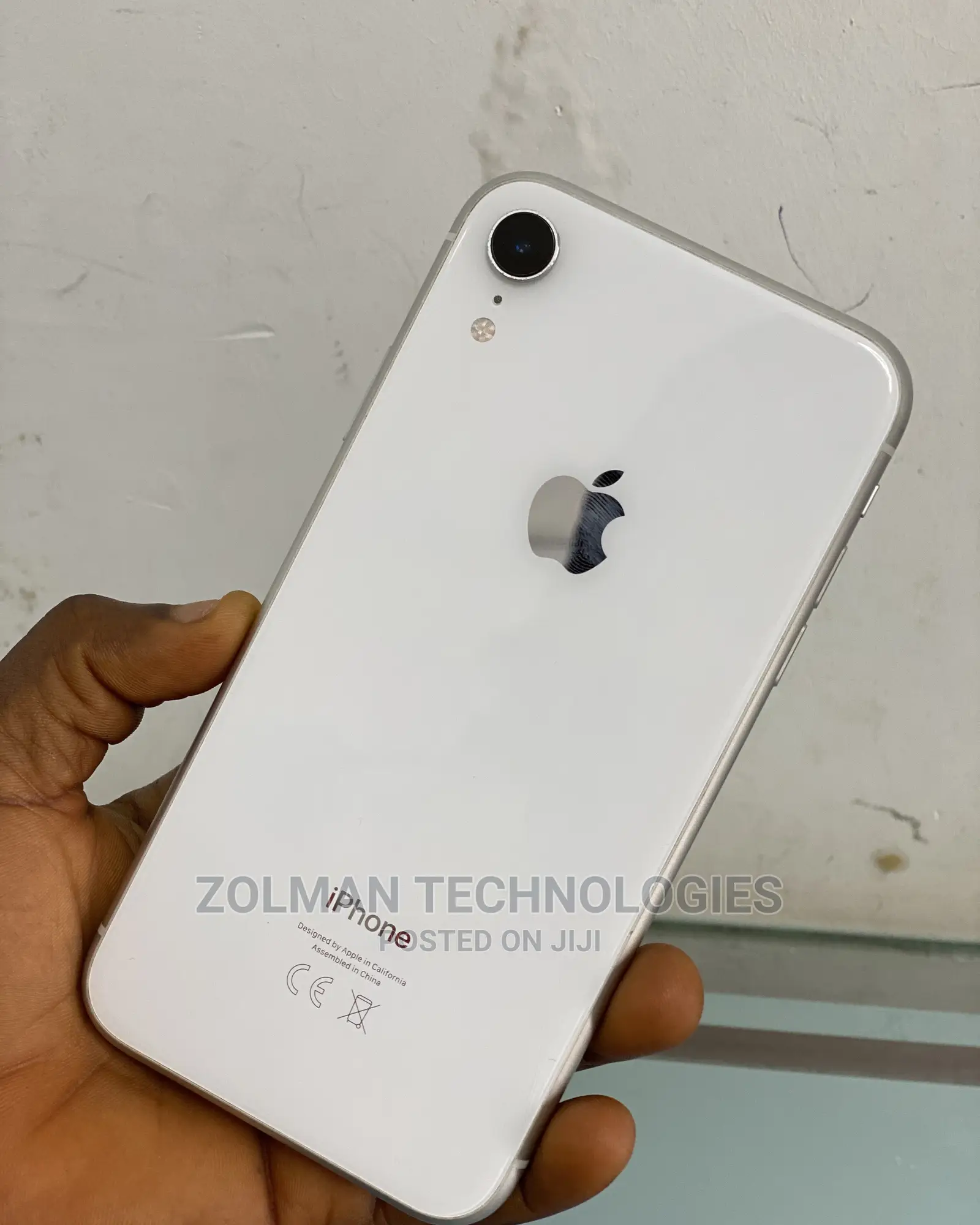 Apple iPhone XR 64 GB White