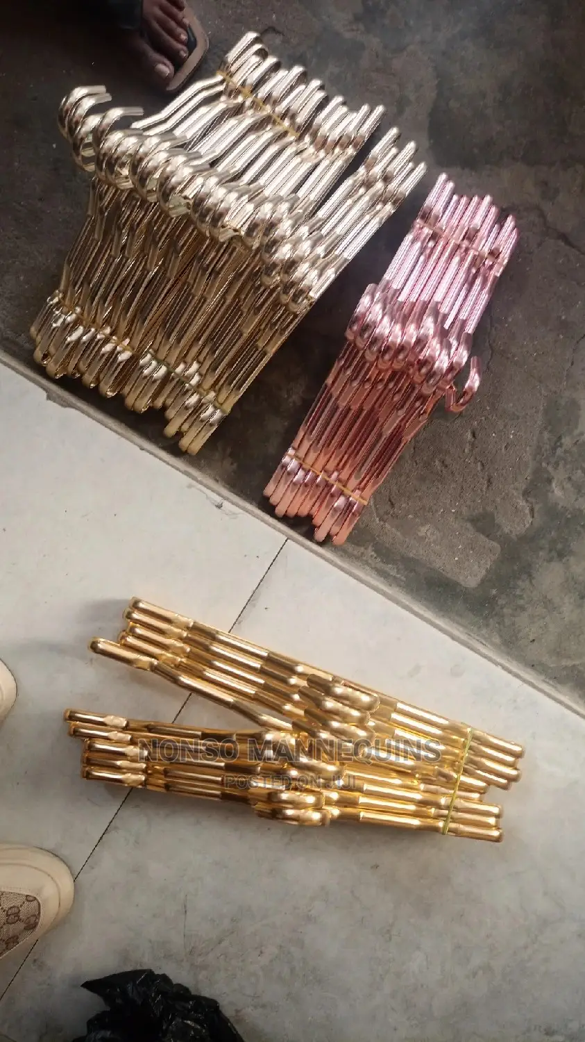 Fancy Gold, Rose Gold And Light Gold Chrome Hangers