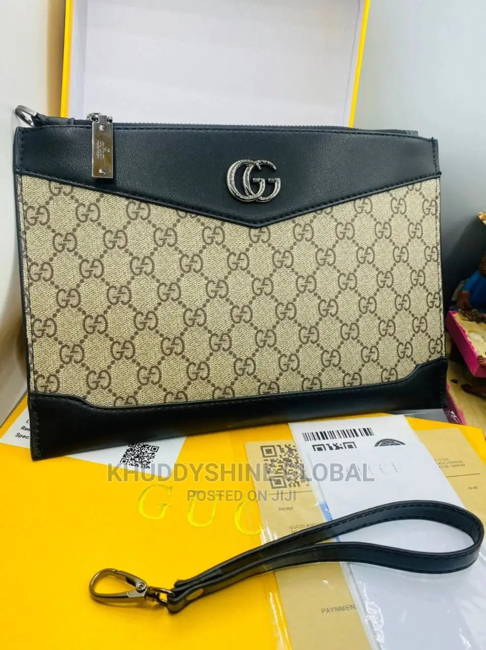 Louis Vuitton Cluthes Bag