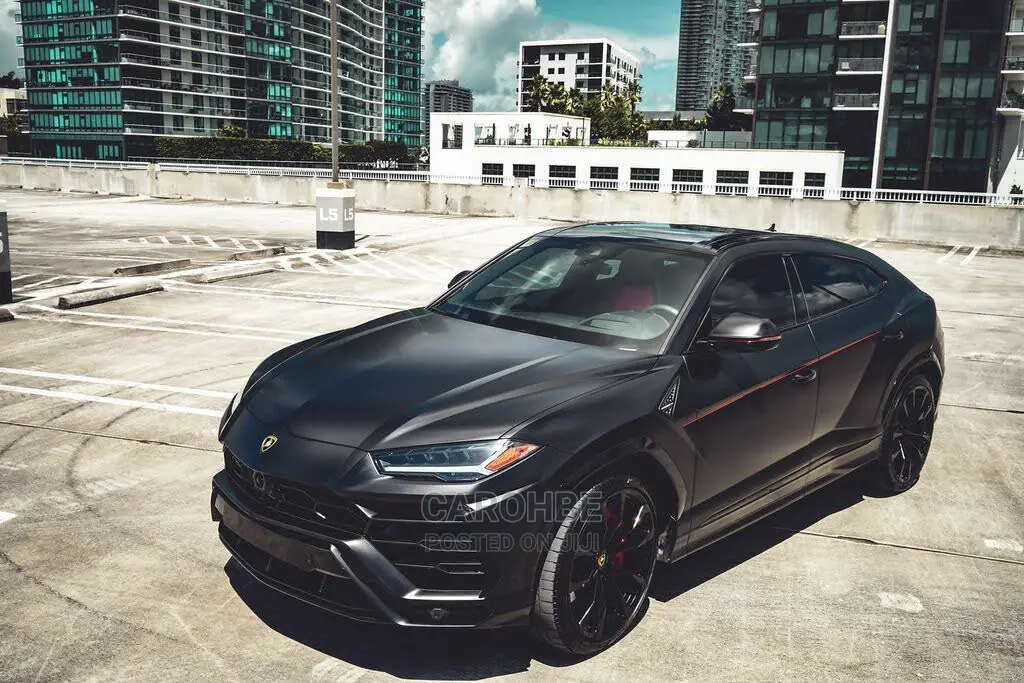 New Lamborghini Urus 2021 Black