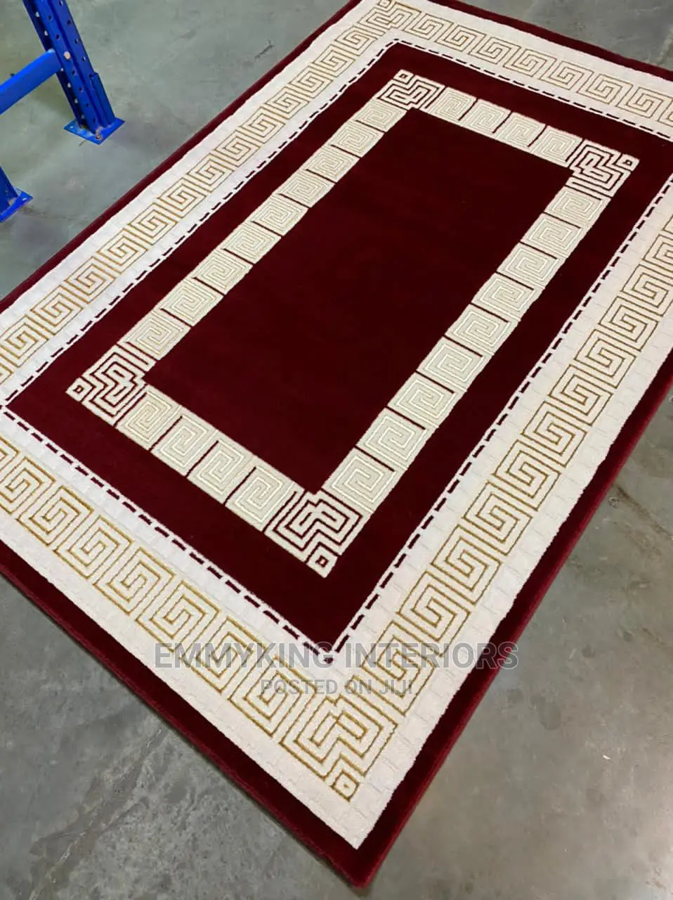 Velona 5ft by 7ft Center Rug