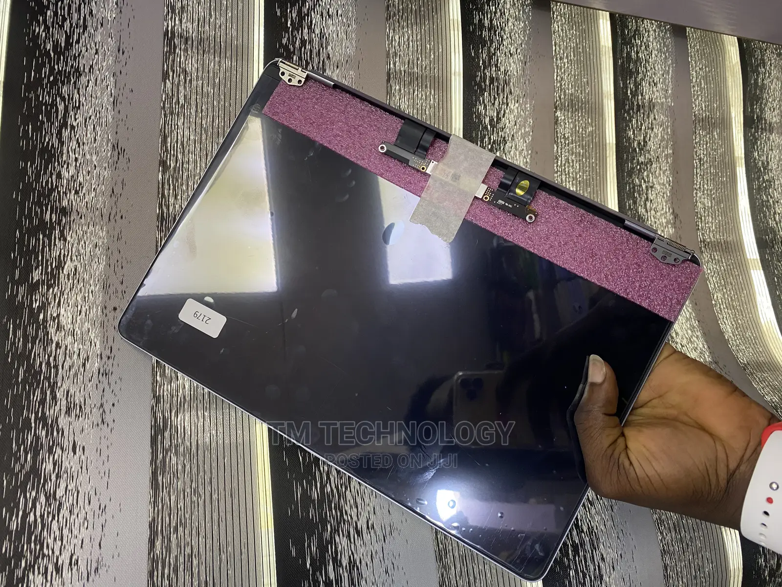 Macbook Air 2019 Screen Replacement