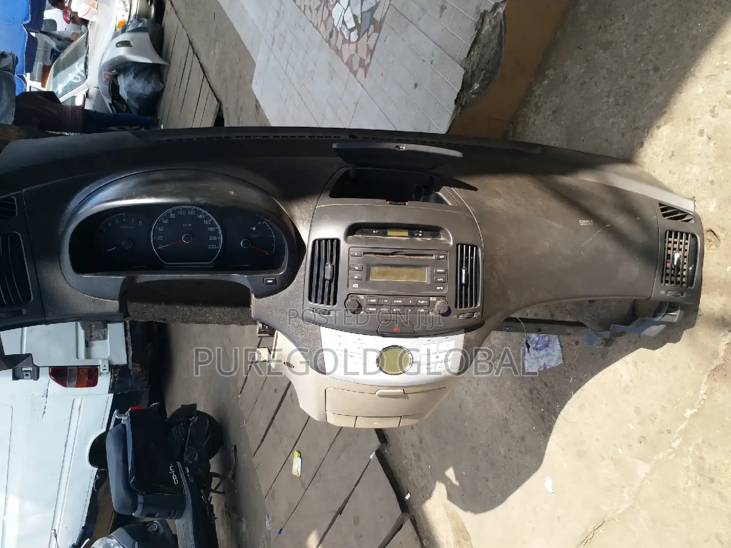Dashboard for Hyundai Elantra 2010