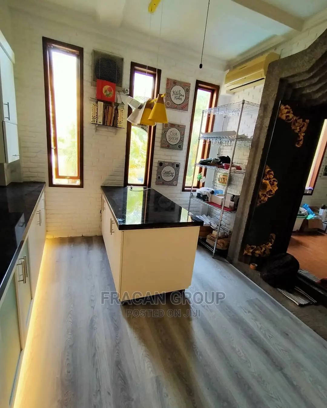 Vinyl Pvc Wood-Like Floor Are Perfect for Kitchen