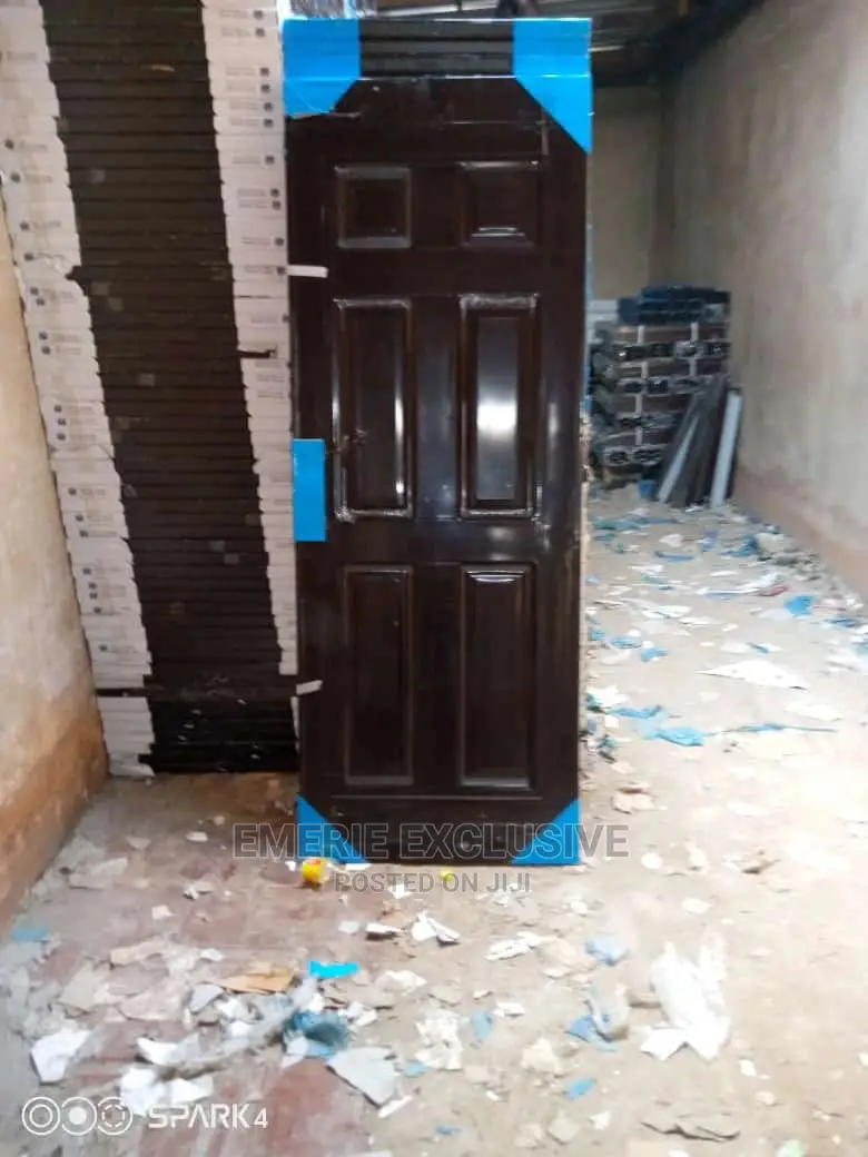 3ft: Ember Promo American Panel Room and Bathroom Door