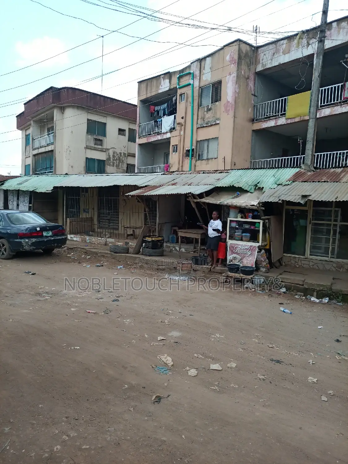 2bdrm Block of Flats in Custom Bus Stop for sale