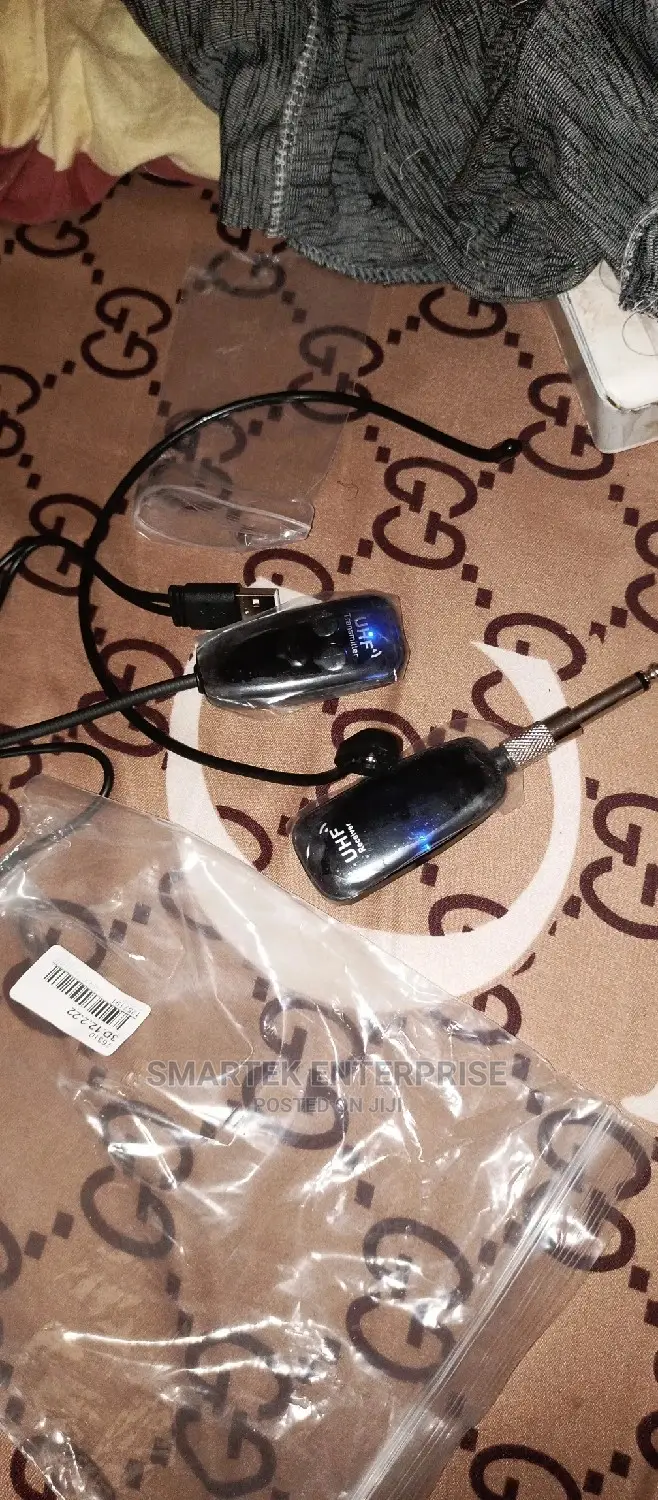 UHF 200m Universal Wireless Microphone Wireless Microphone