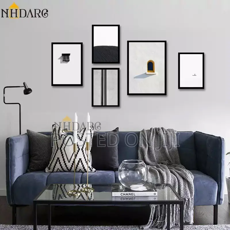 Simple Black And White Fashion Decorative Style