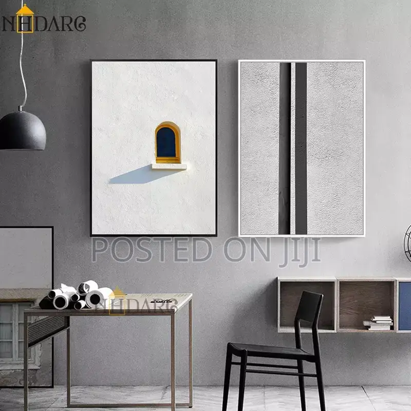 Simple Black And White Fashion Decorative Style