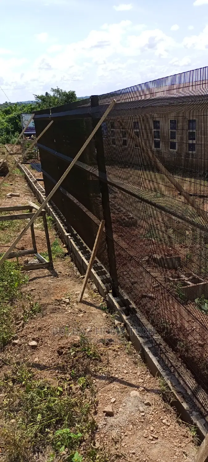 Anti-Finger Panel Mesh; Contemporary See-Through Fence