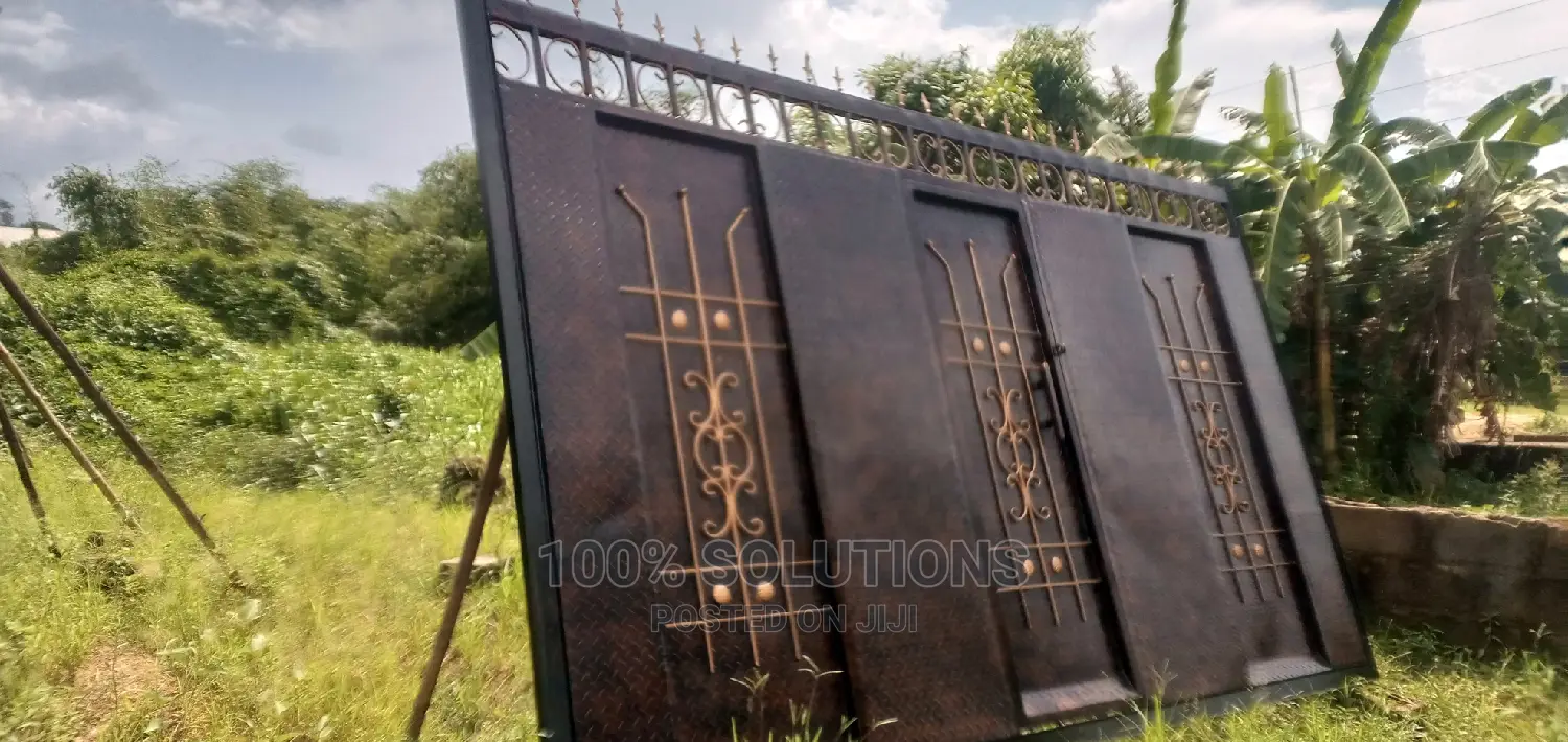 11ft by 8ft Slide Design Gate for Sale