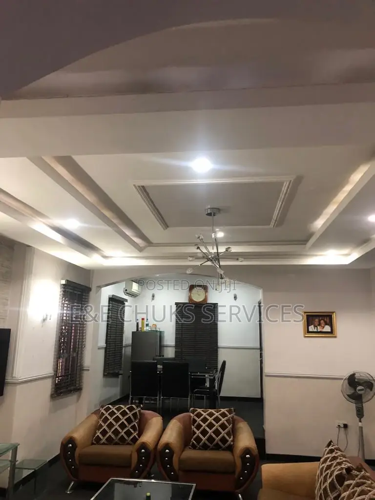 5bdrm Duplex in Obio-Akpor for Sale