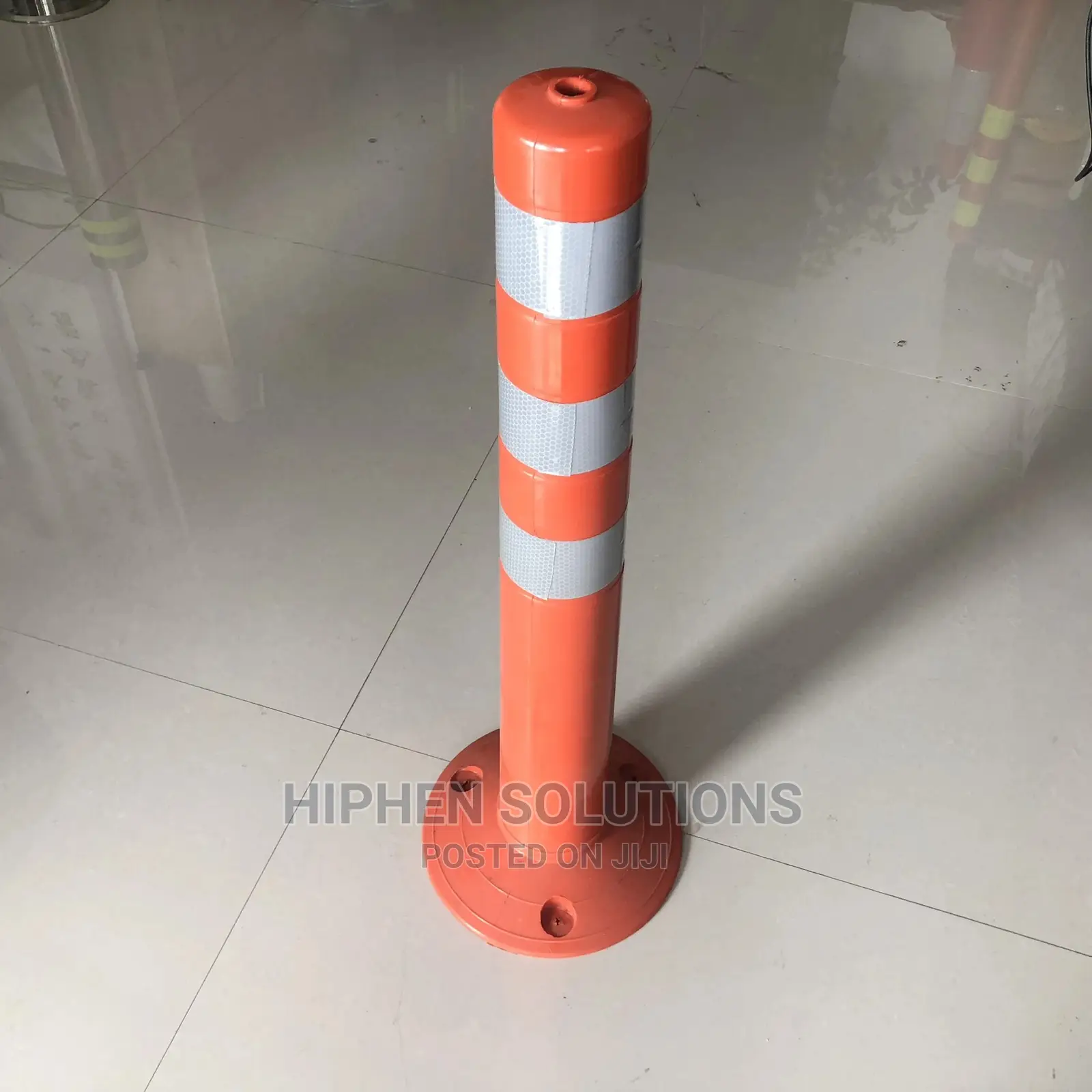 Traffic Delineator Post Warning Pole