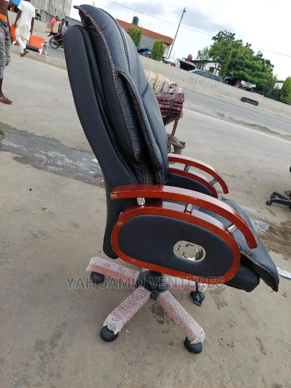 Belgium Big Executive Chair