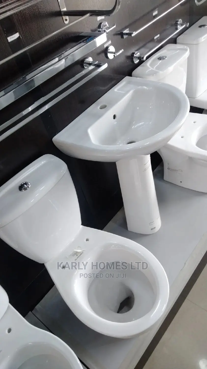 The New Executive England White Set 2
