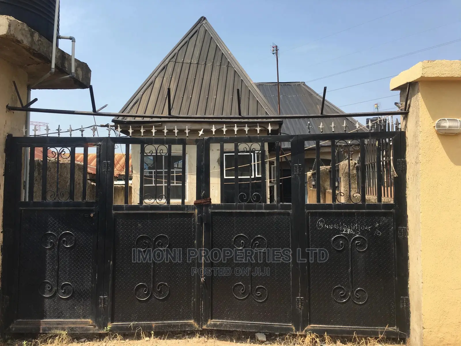 Furnished Studio Apartment in Sokale, Dutse-Alhaji for sale