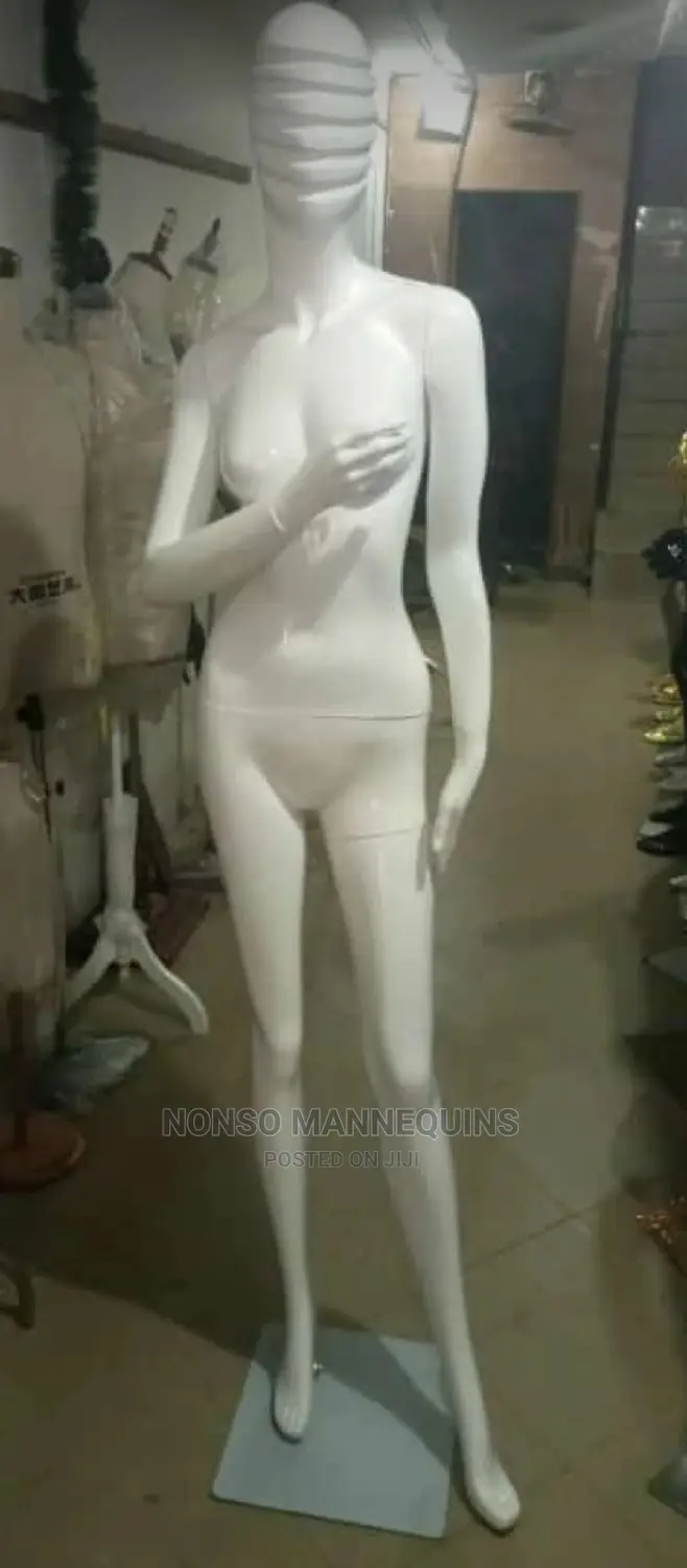 Glossy Fibre Size 8 White Female Mannequin