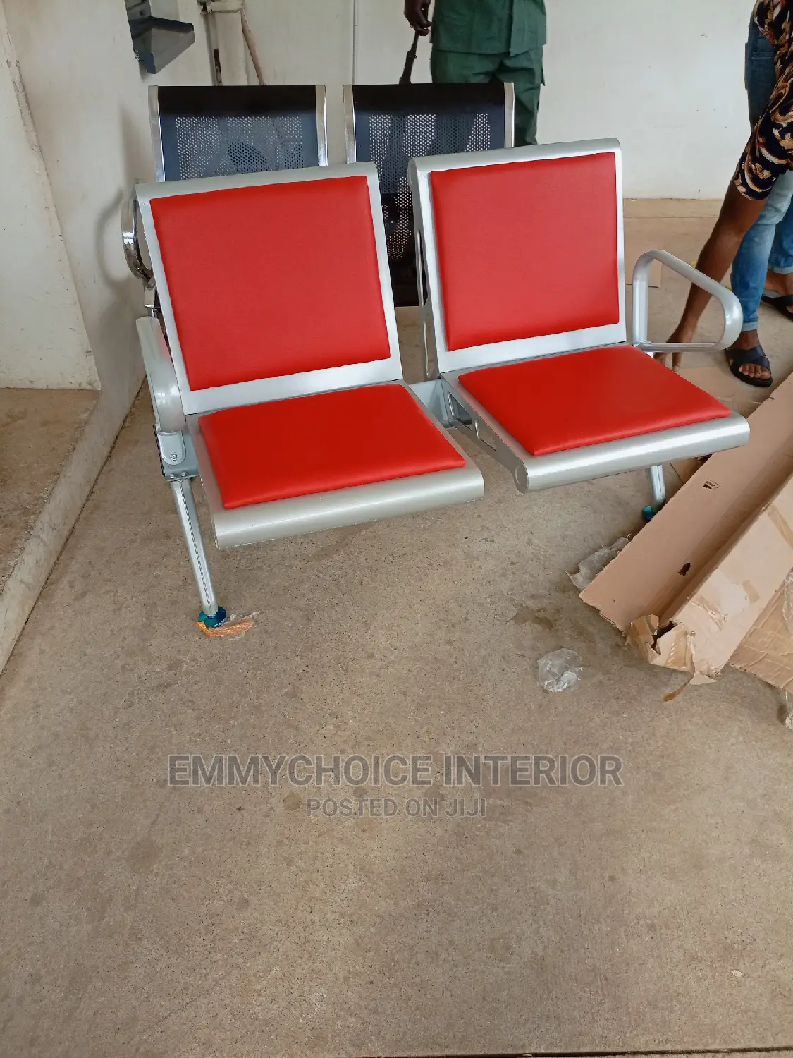 2in 1 Waiting Chair
