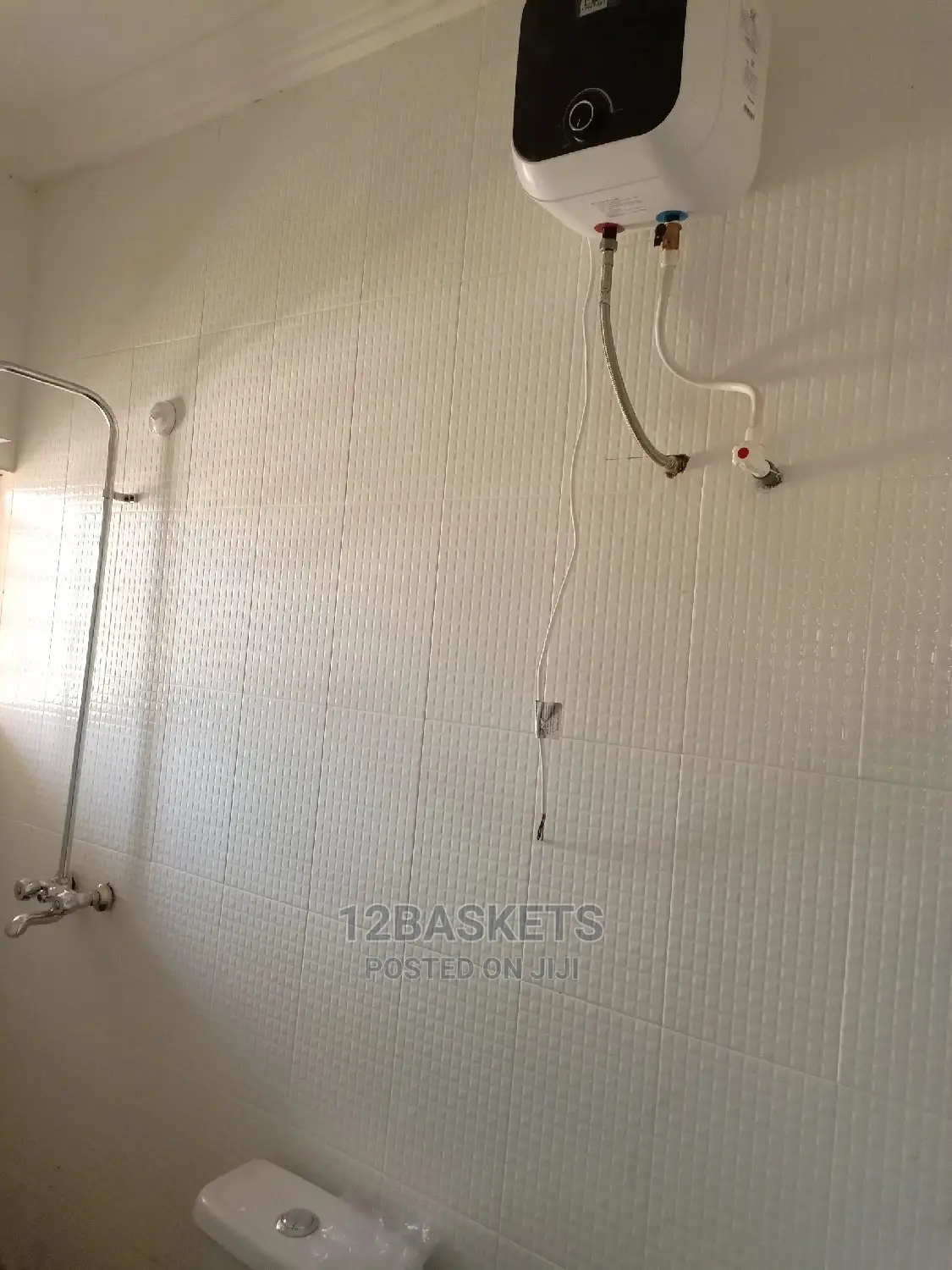 Furnished 3bdrm Apartment in Olawaiye Estate, Magodo Isheri for rent