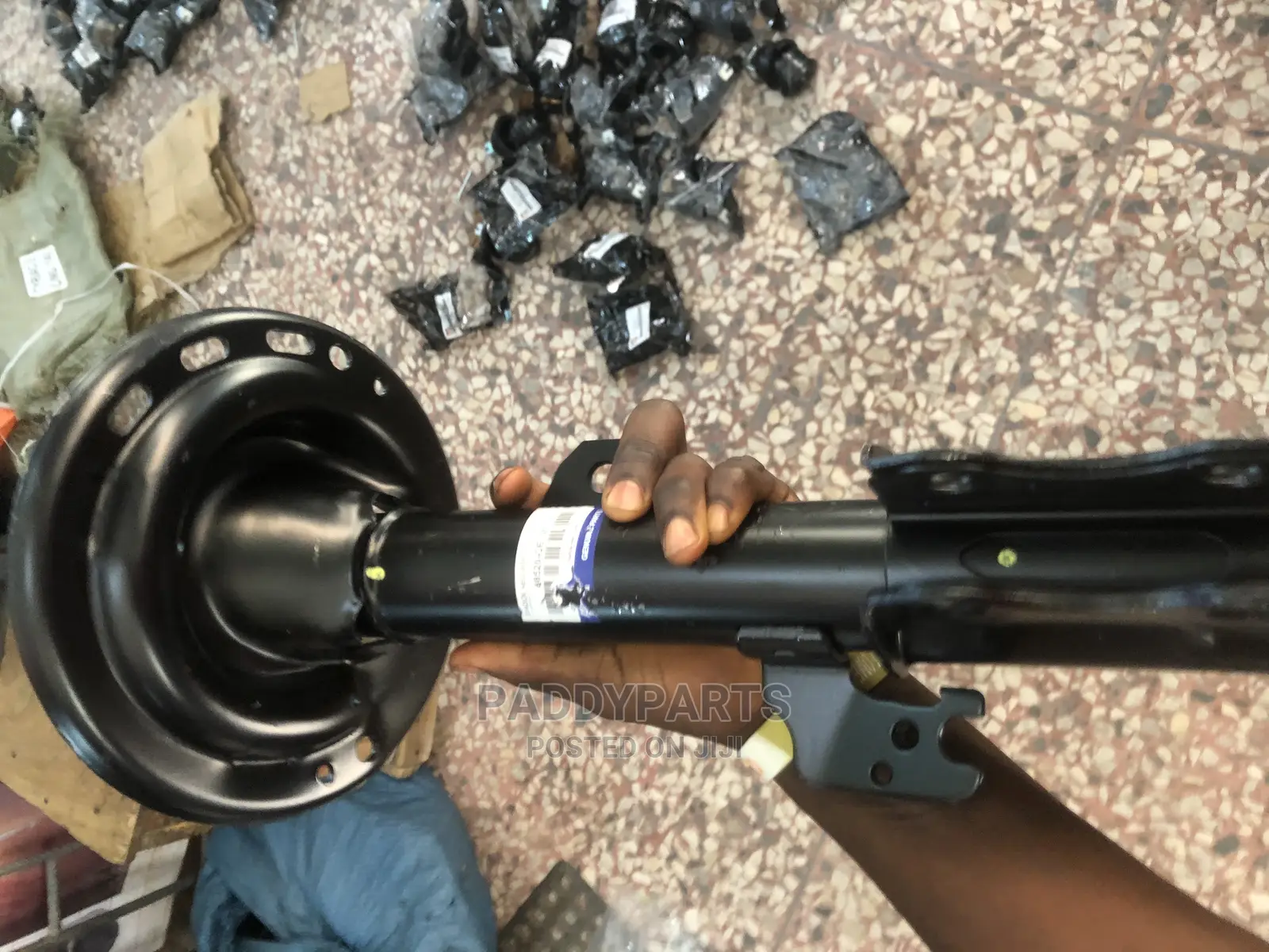 Venza Shock Absorber (Dubai)