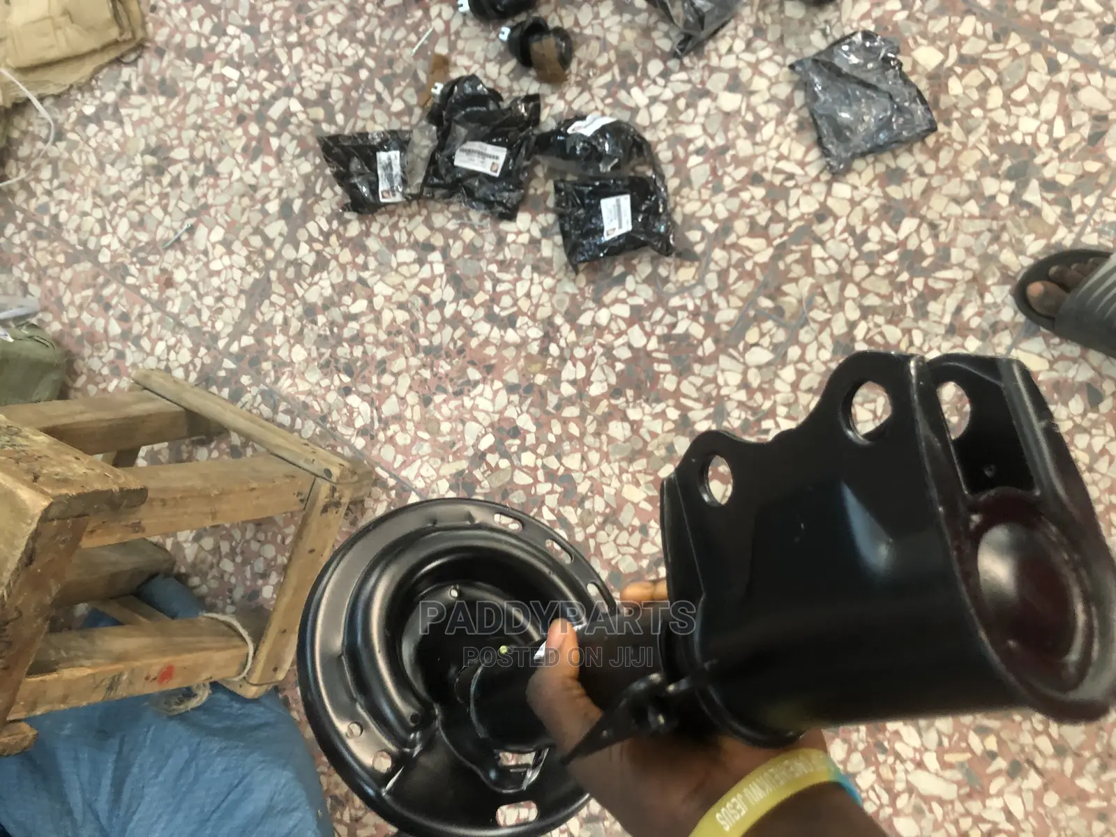 Venza Shock Absorber (Dubai)