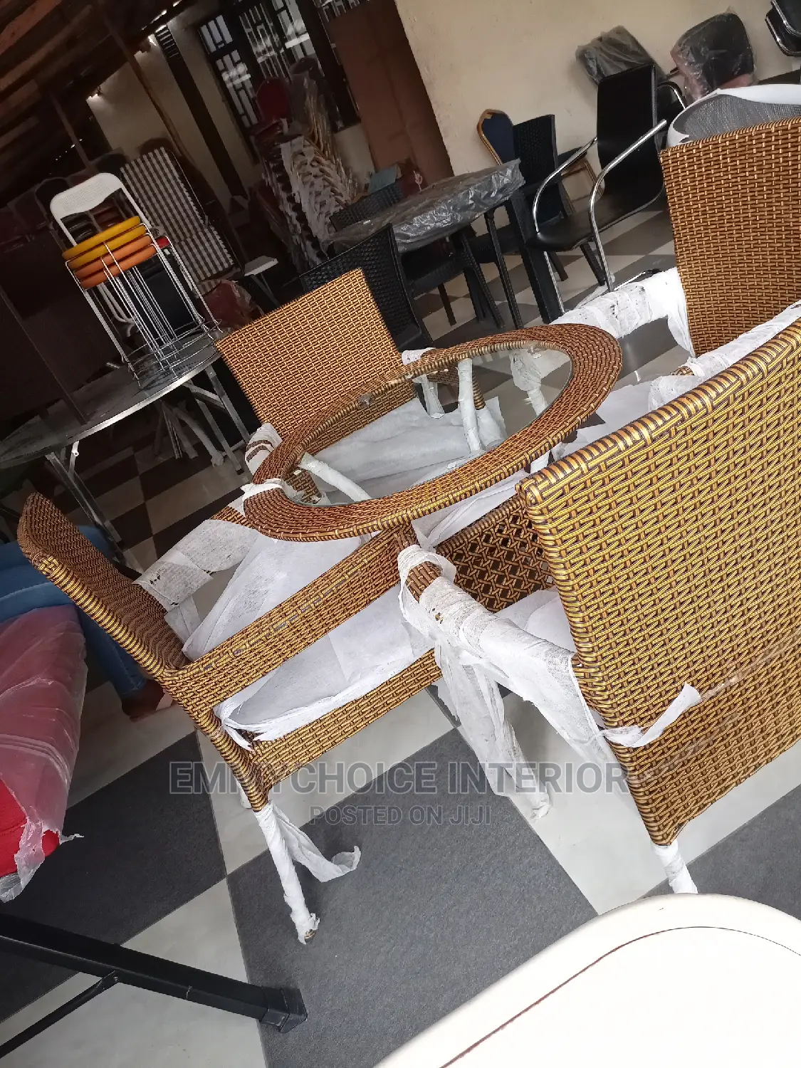 Outdoor Table and Chair