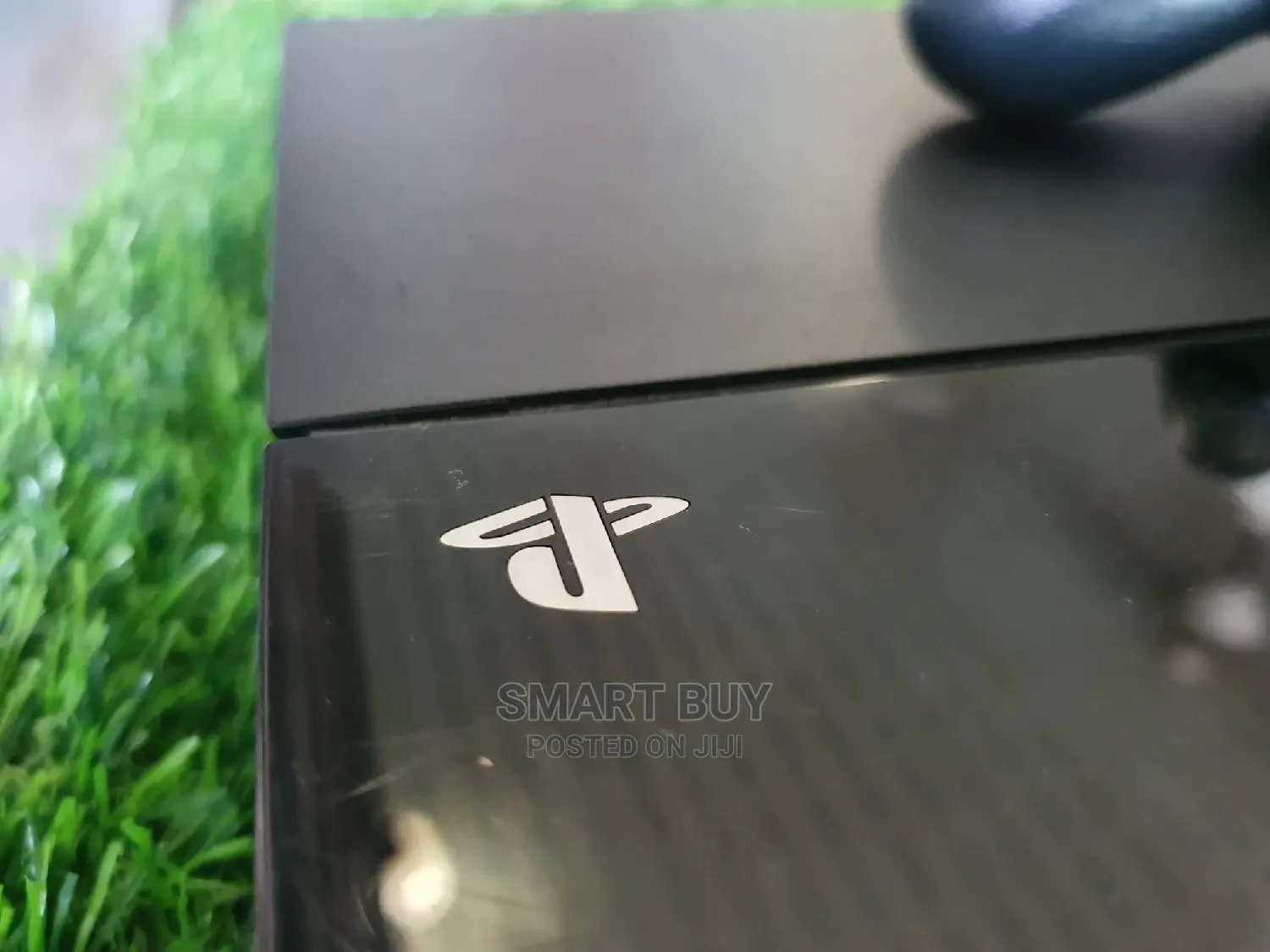Uk Used Sony Playstation 4 With 1pad and Few Installed Games