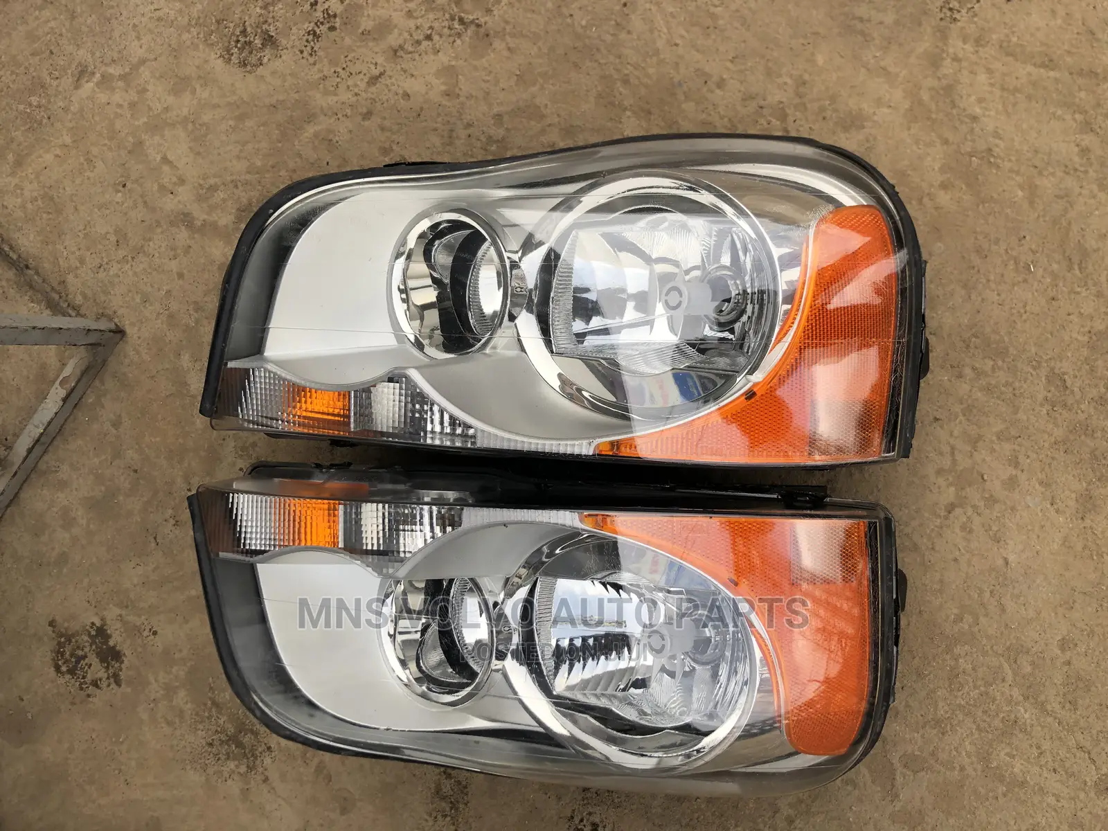 Volvo XC90 Charger Headlight