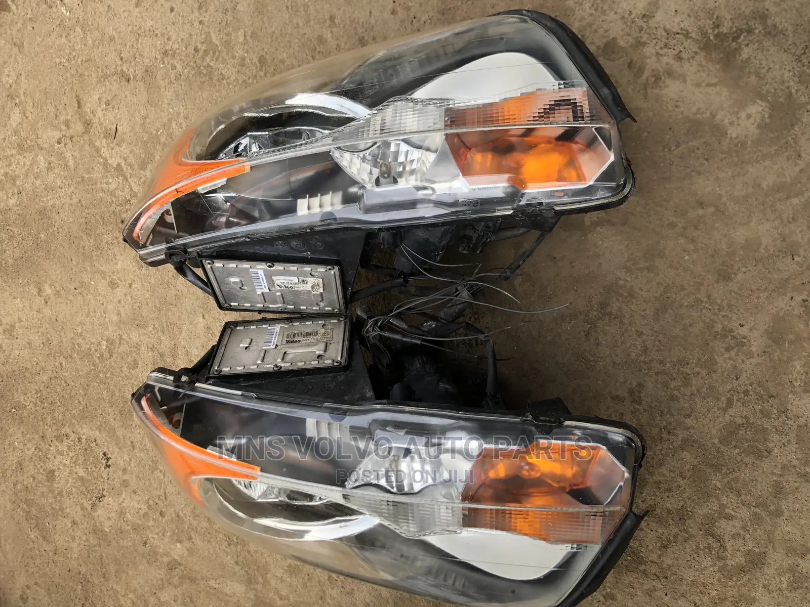 Volvo XC90 Charger Headlight
