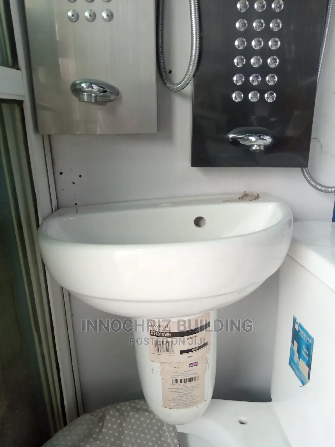 Half Pedestal Basin
