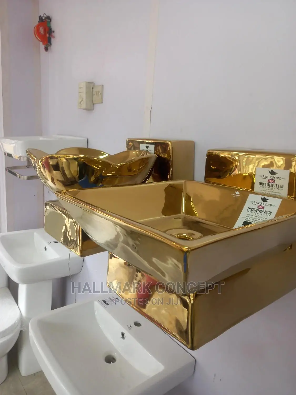 Gold Wash Hand Basins.