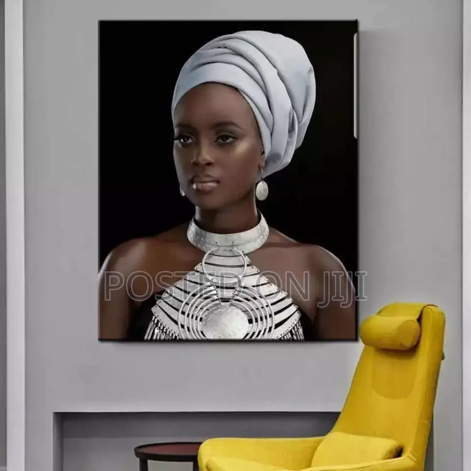Black and White Sexy African Woman