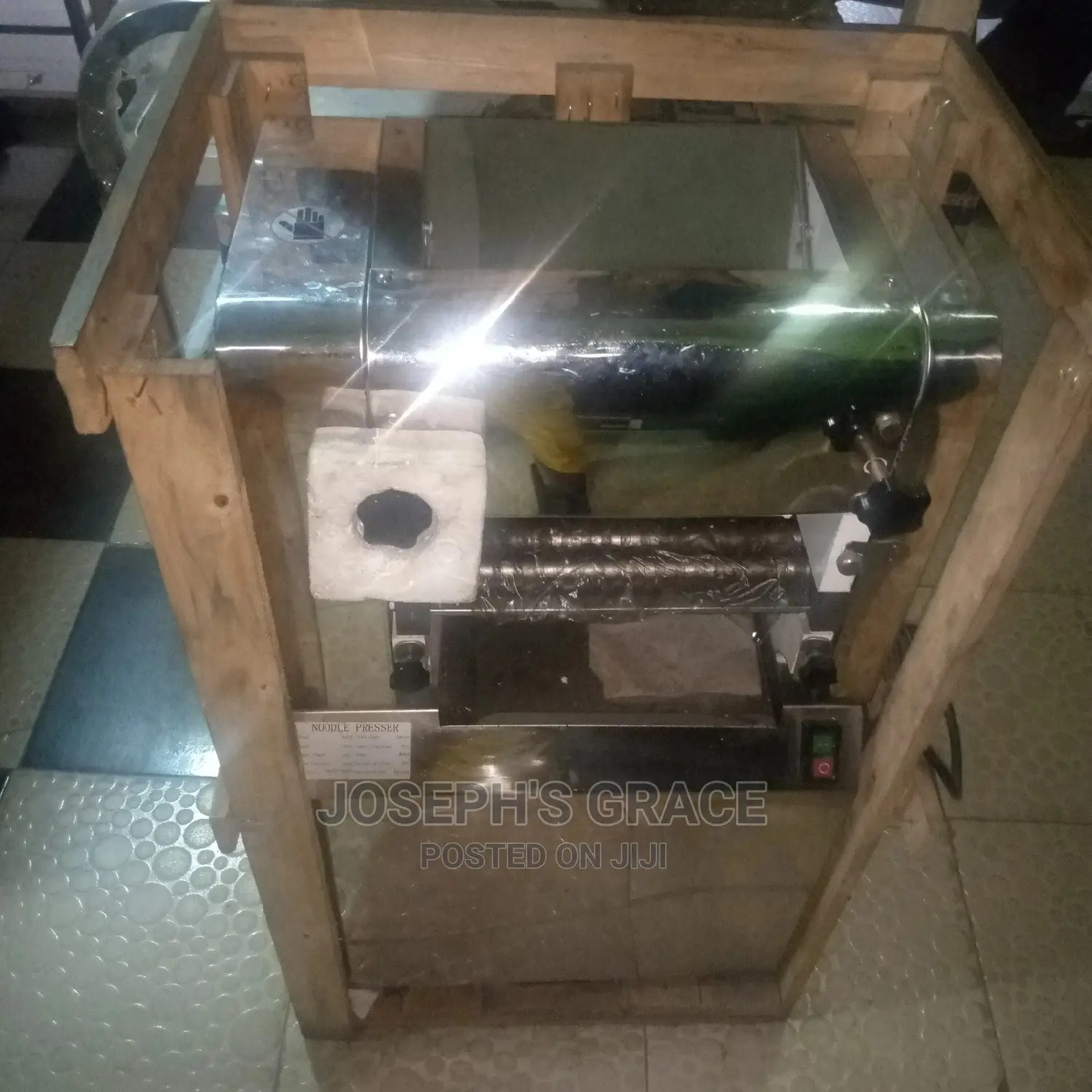 Pasta Making Machine (Noodel)