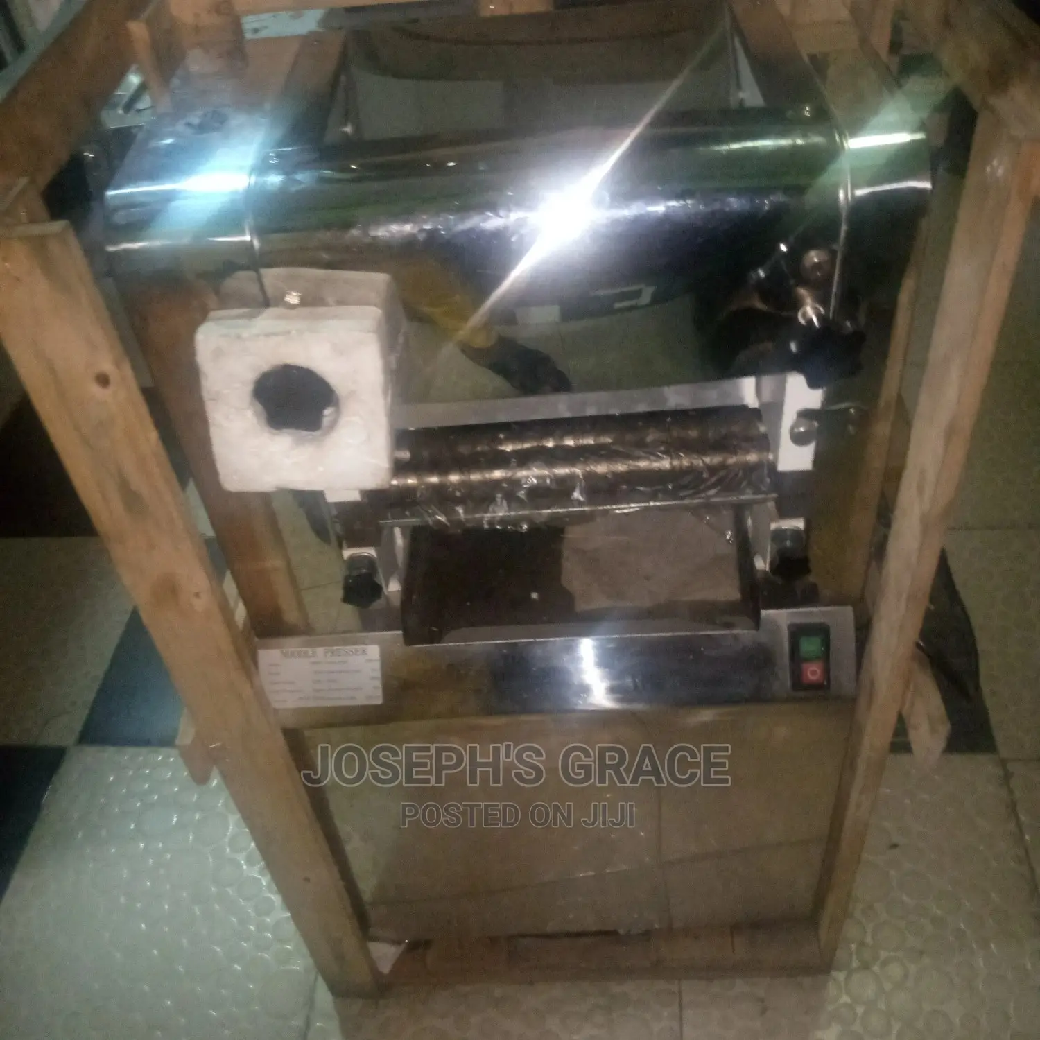 Pasta Making Machine (Noodel)