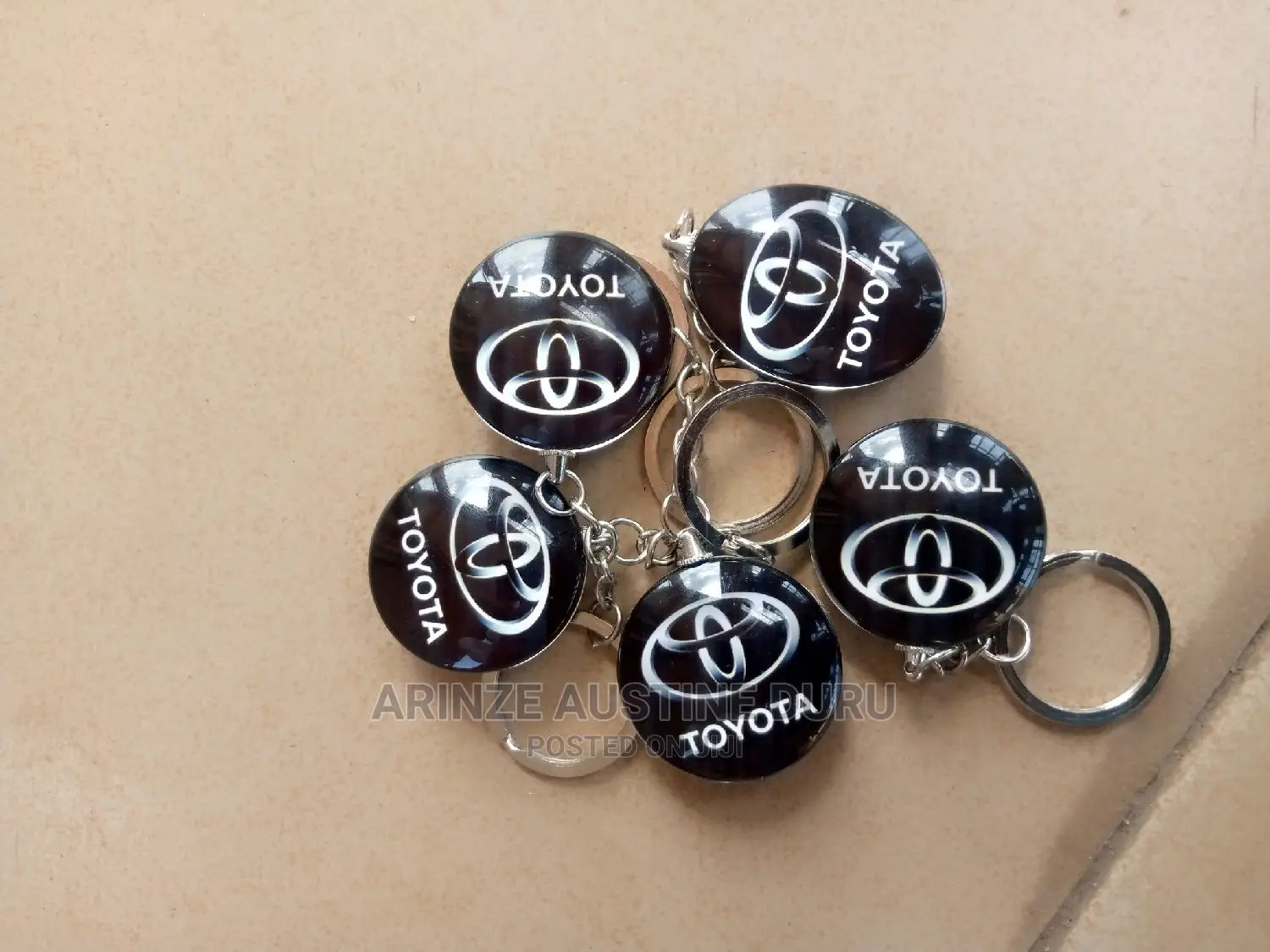 Toyota Key Holder Bubbles