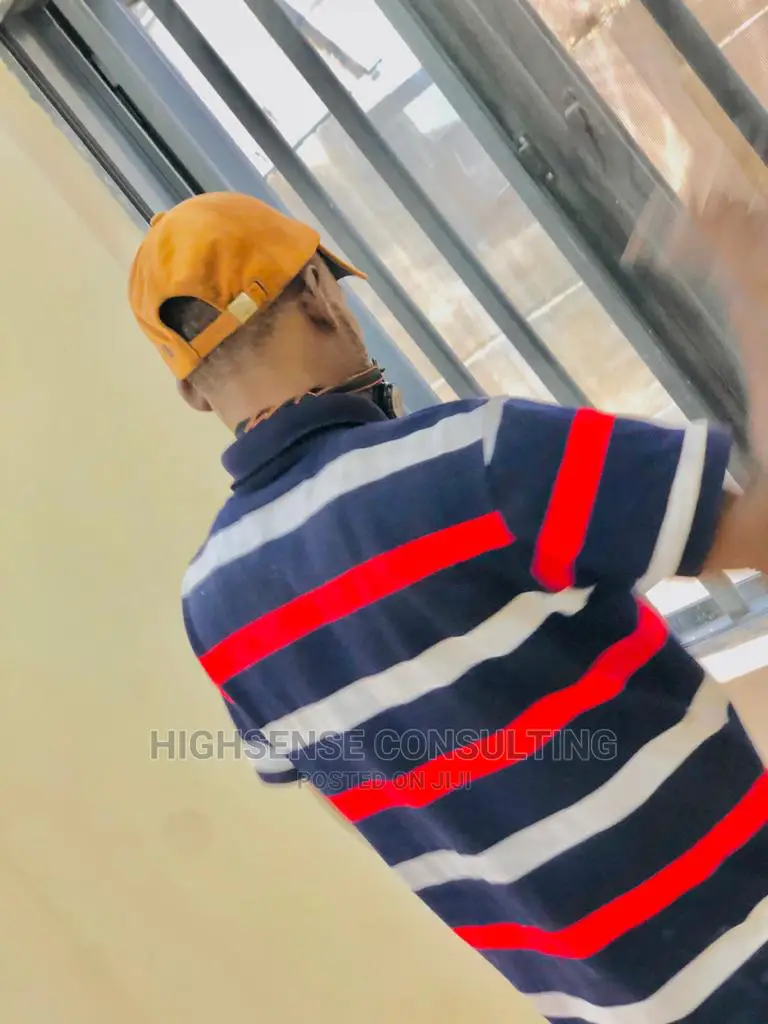 Best Cleaning Expert With Modern Cleaning Equipment