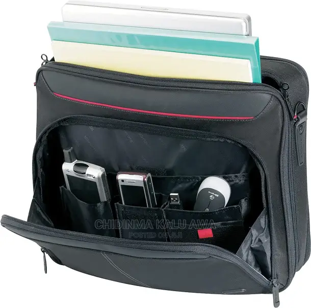 Targus Deluxe Clamshell Case for 15.6 Inch