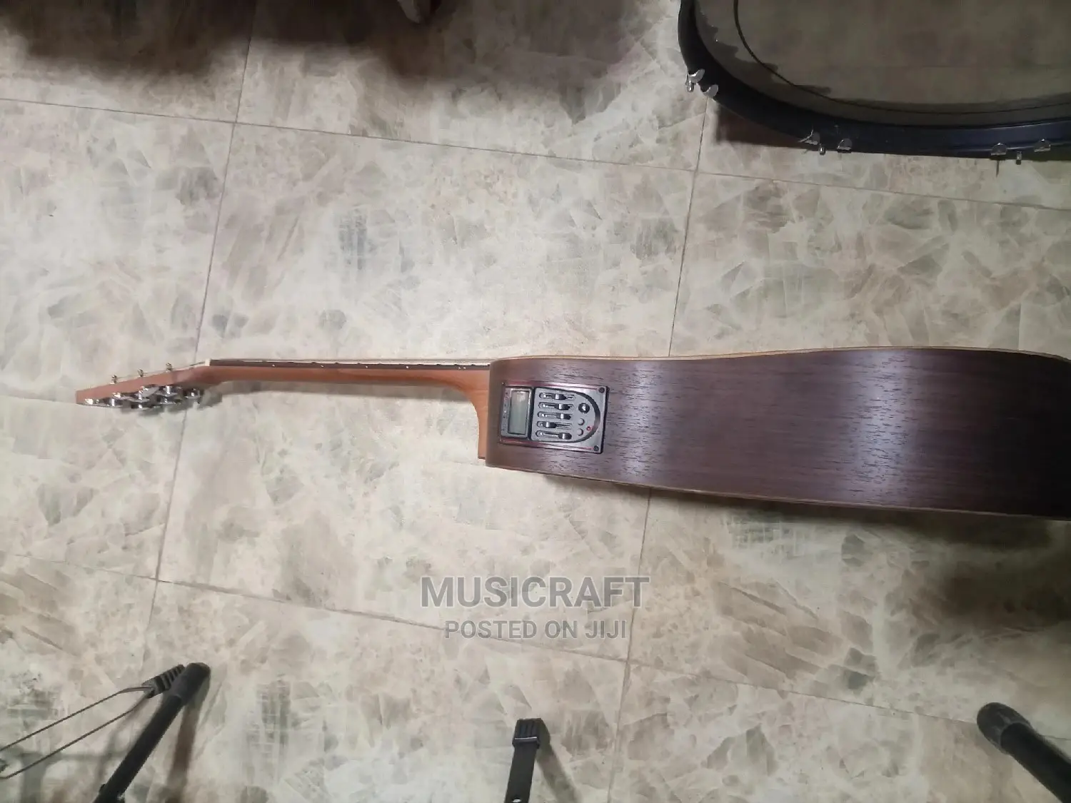 Standard Japan Big Semi-Acoustic Guitar