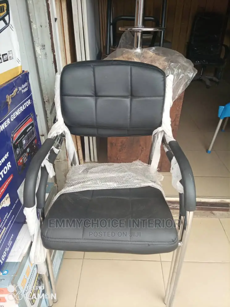 4 Leg Visitor Chair Leather