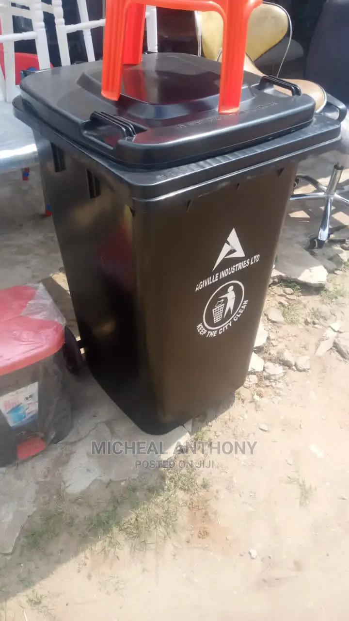 240litres Dustin Bucket