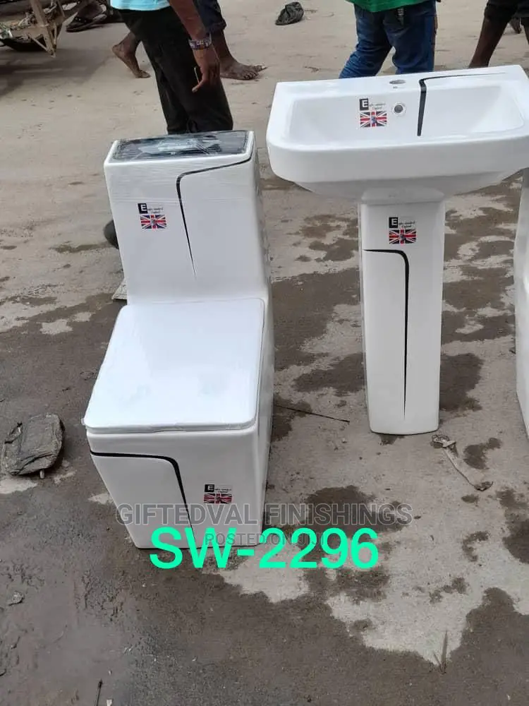 High Quality England White Water Closet