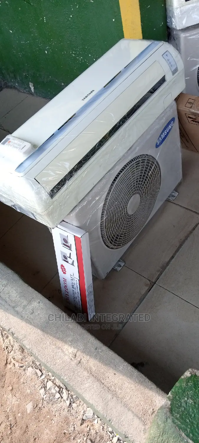 Few Months Old, Almost New 1hp Samsung Split Air Conditioner