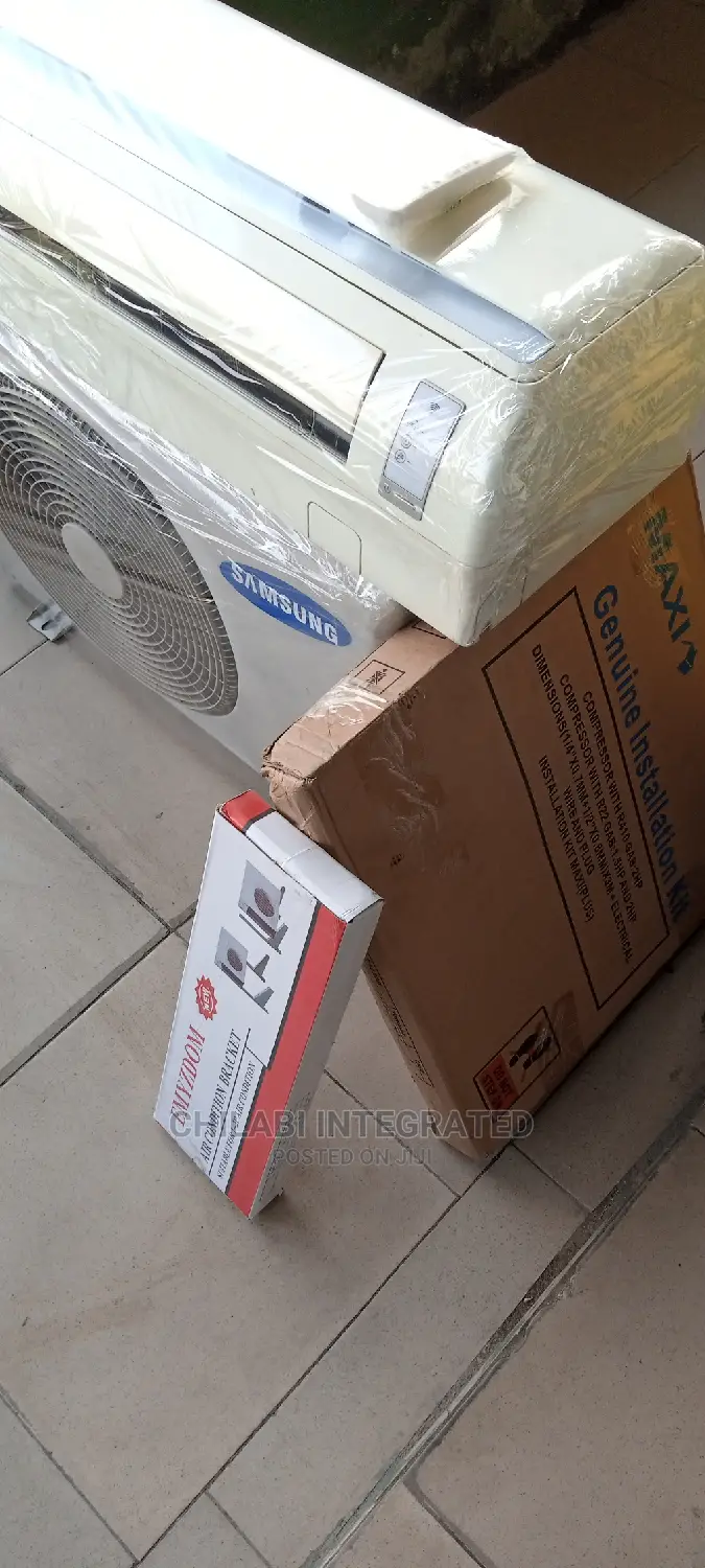 Few Months Old, Almost New 1hp Samsung Split Air Conditioner