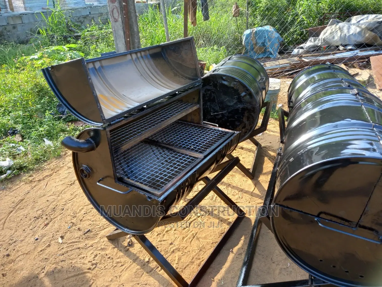 Quality Steel Outdoor / Indoor Island Barbecue Grill.
