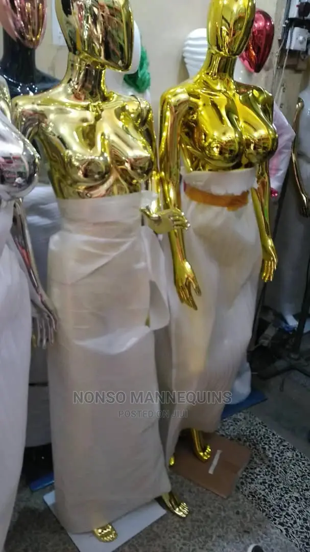 Female Gold MANNEQUINS Model