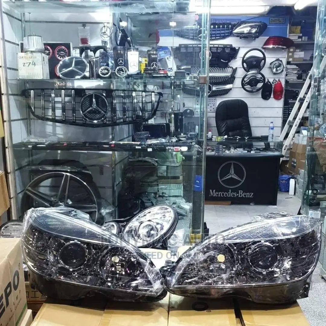 Mercedes Benz C300,Glk,ML350,E350,Gle,Cla250,GL Headlights