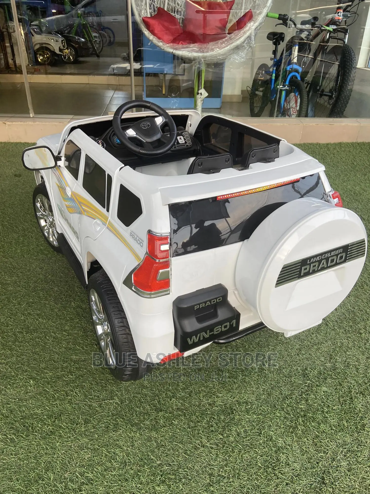 Land Cruiser Prado Ride on Car With Parental Control