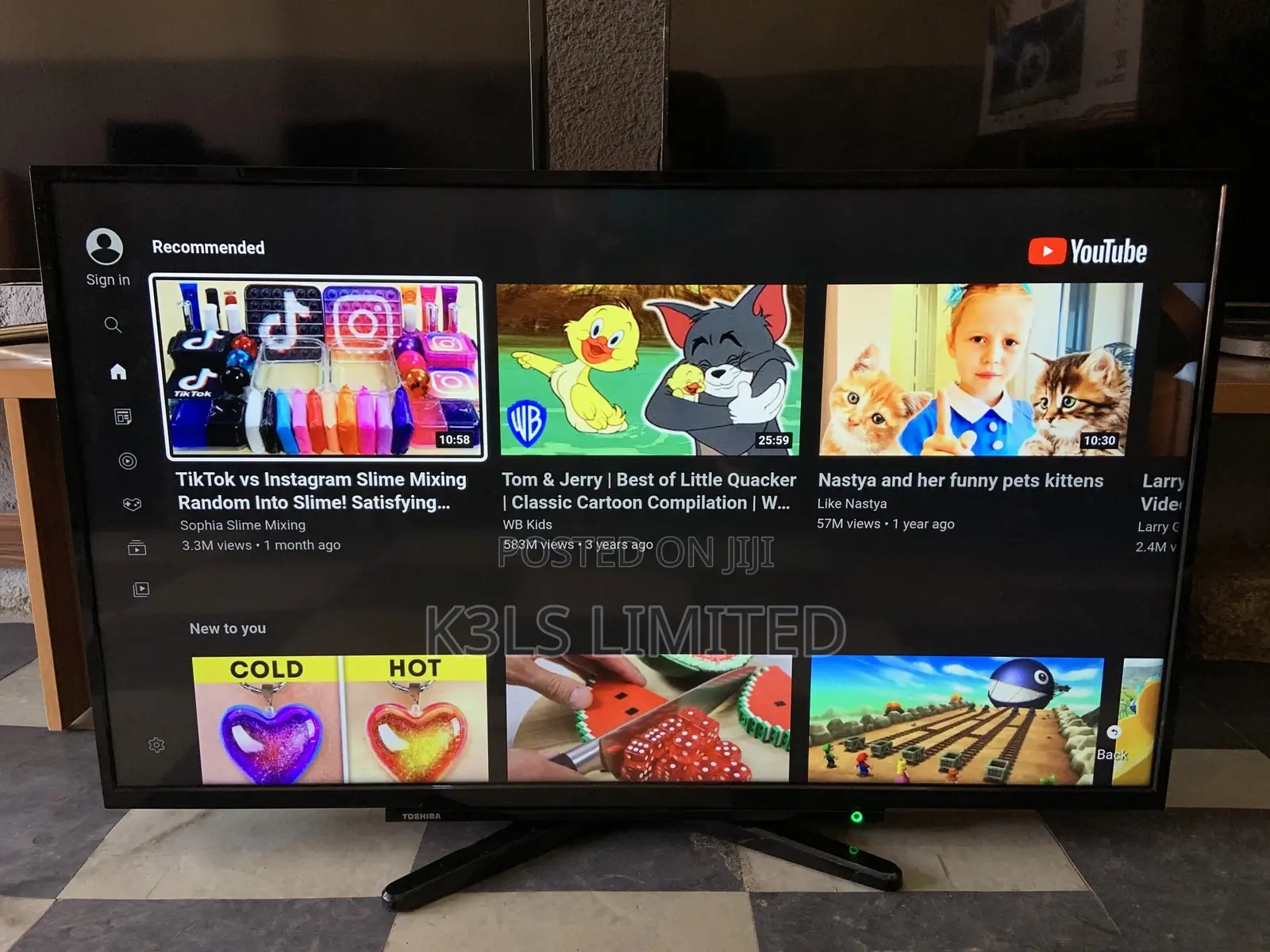 Toshiba 43inch Smart/ Satellite TV