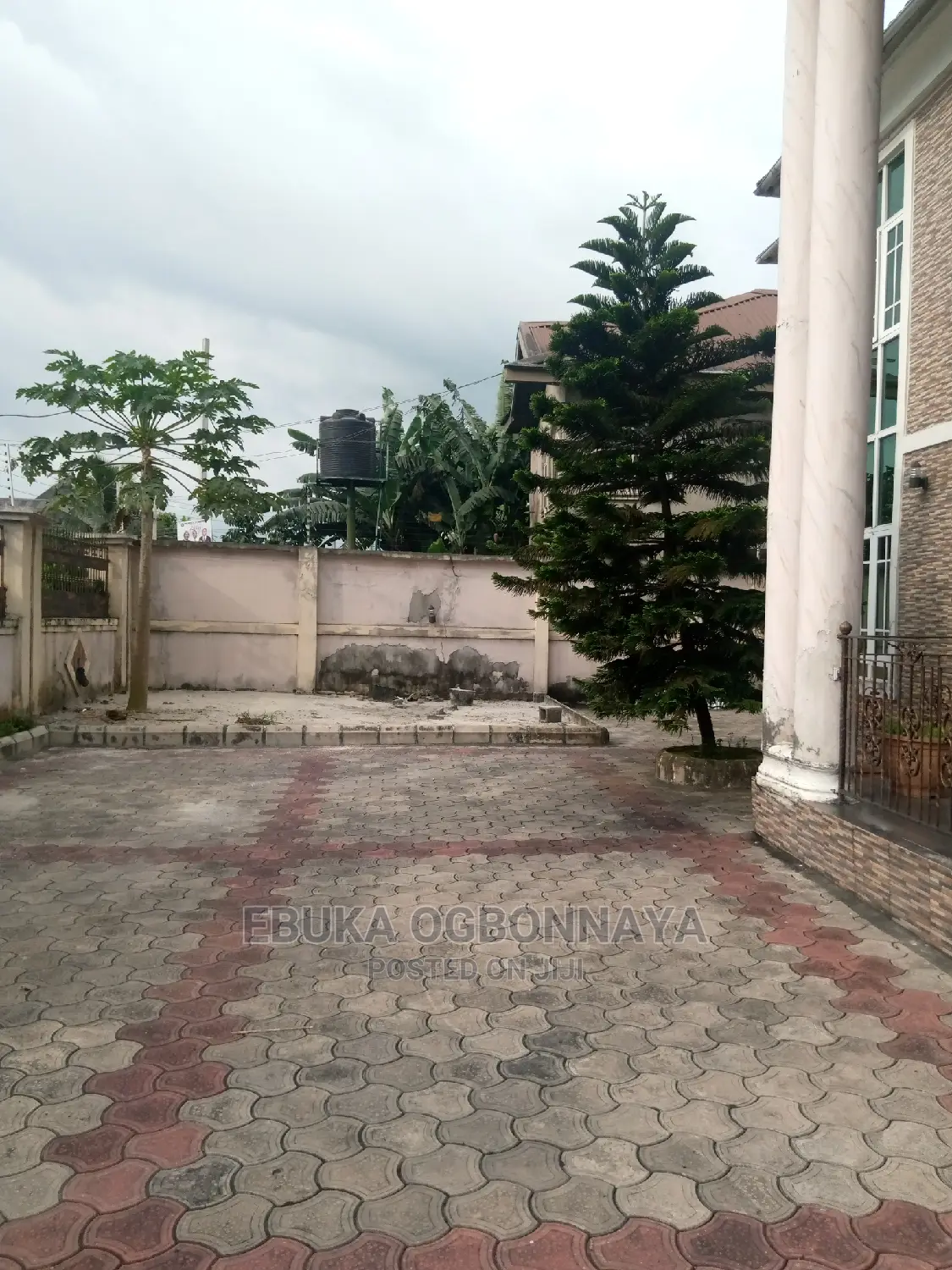6bdrm Duplex in Sars Rd, Obio-Akpor for sale